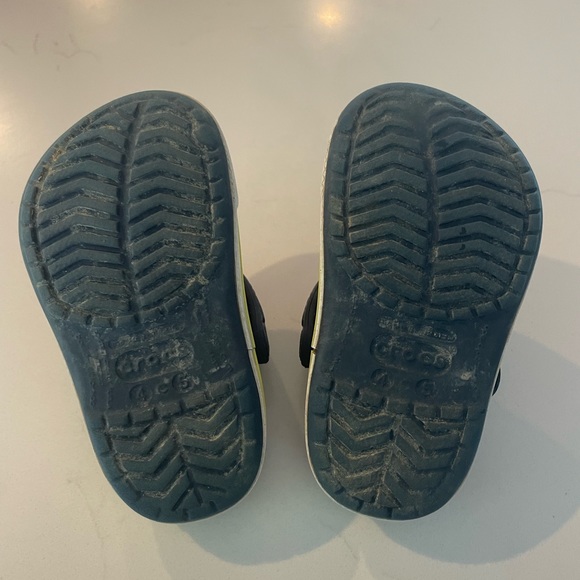 Toddler size 4c-5c crocs. - Picture 4 of 4